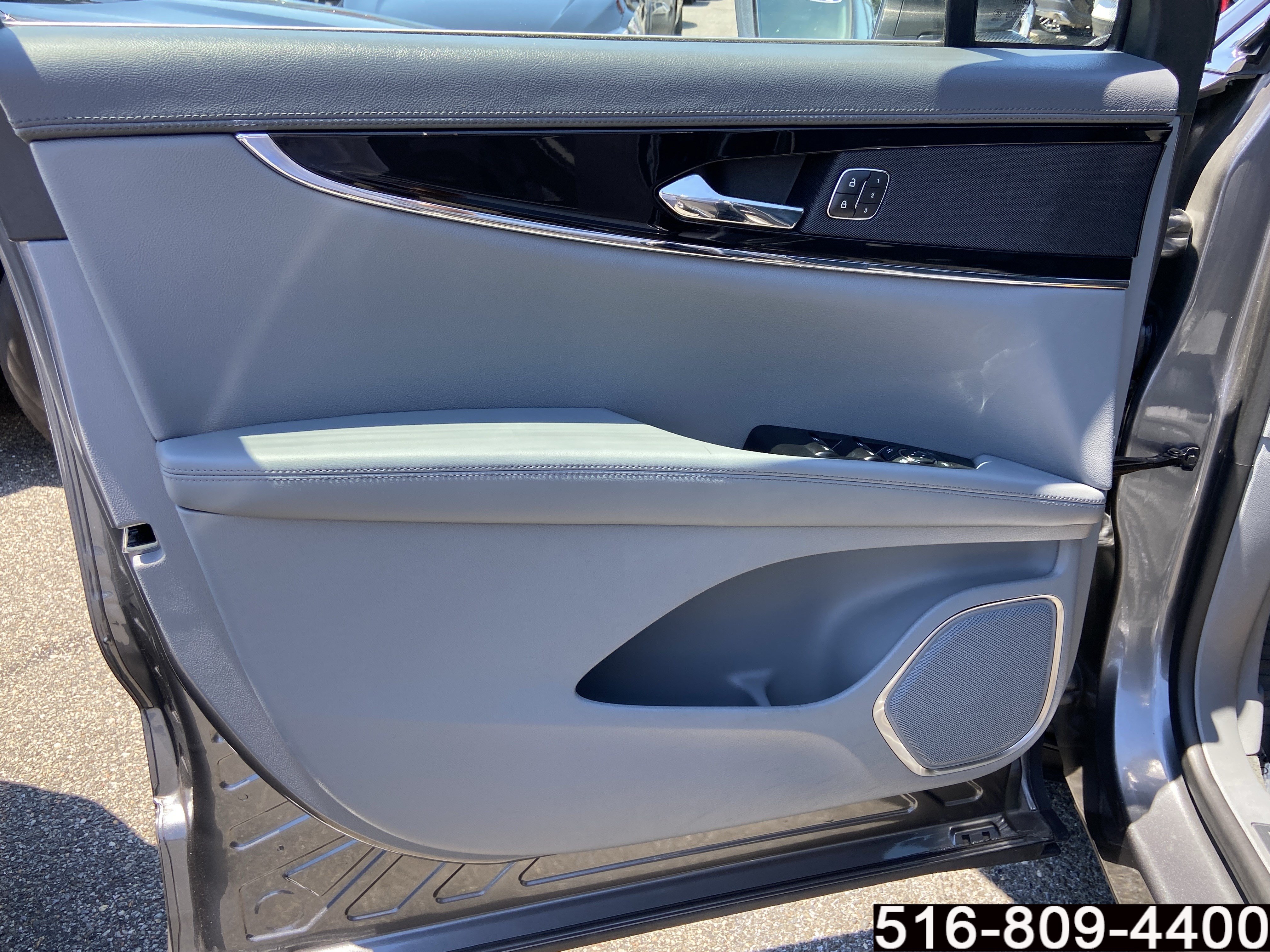 Used 2023 Lincoln Nautilus Reserve AWD/4WD image 24