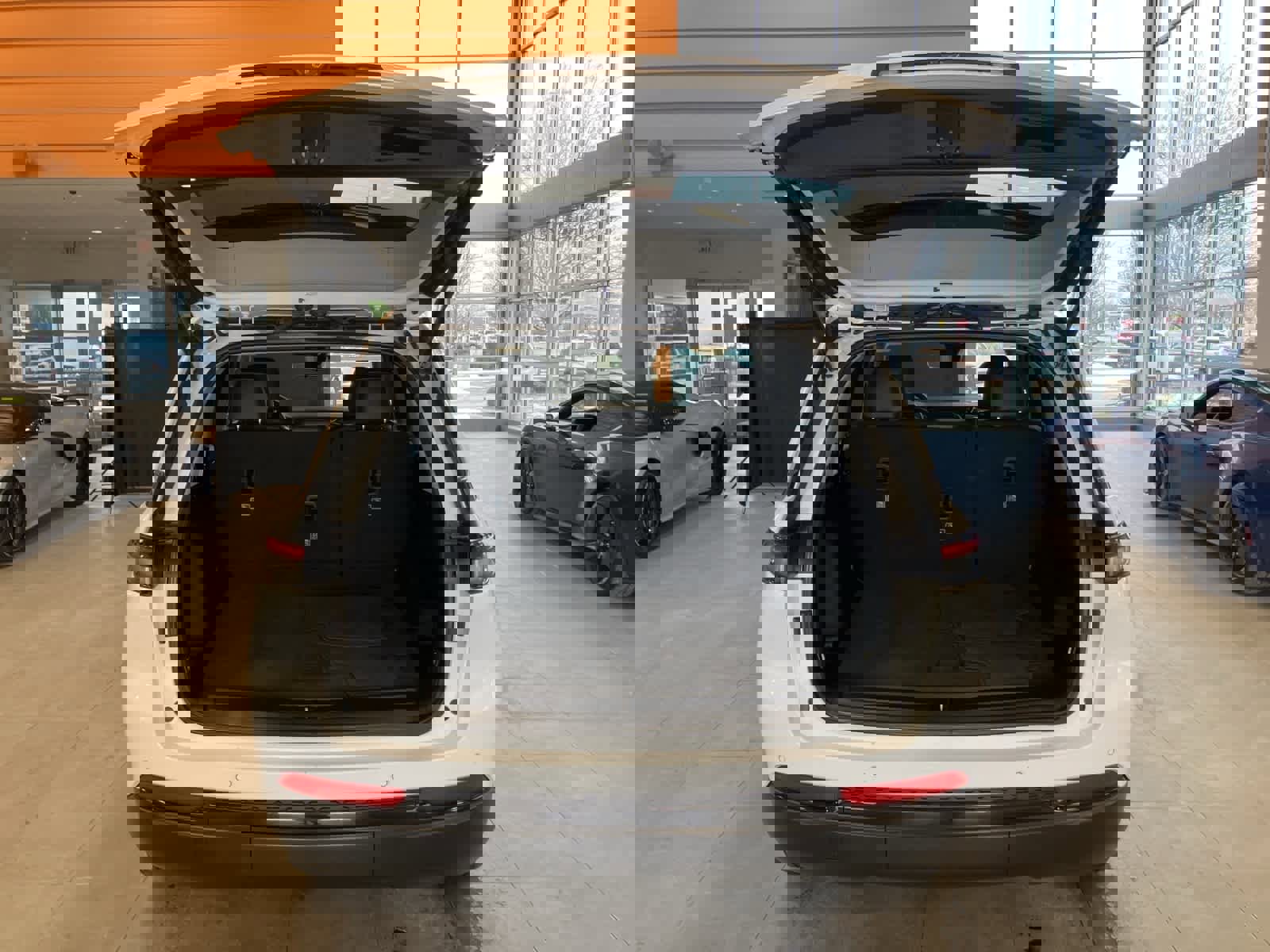 Used 2023 Jeep Grand Cherokee Limited w/ Luxury Tech Group II image 28