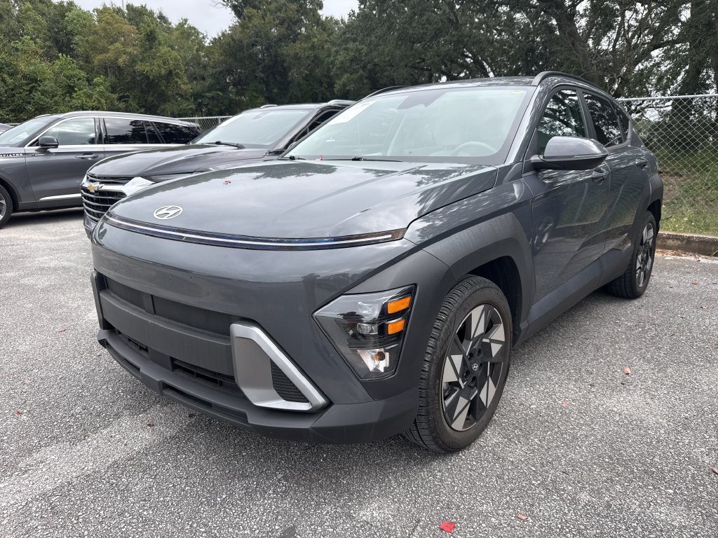 Certified 2024 Hyundai Kona SEL FWD image 3