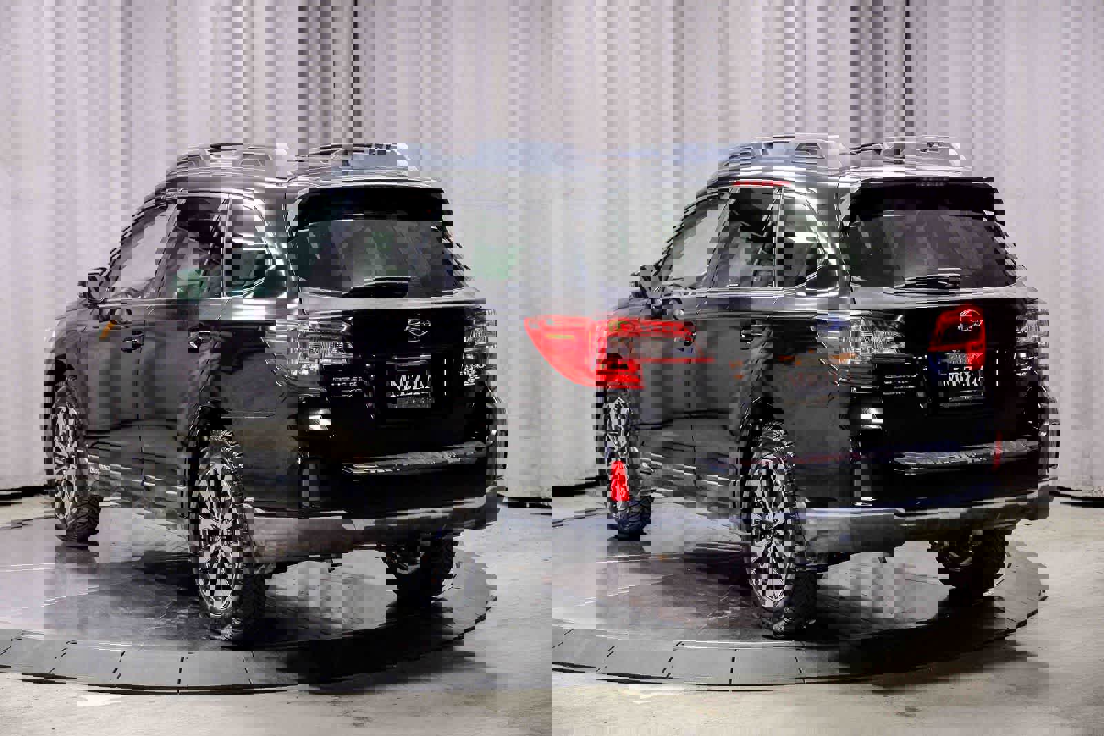 Used 2016 Subaru Outback 2.5i Limited image 2