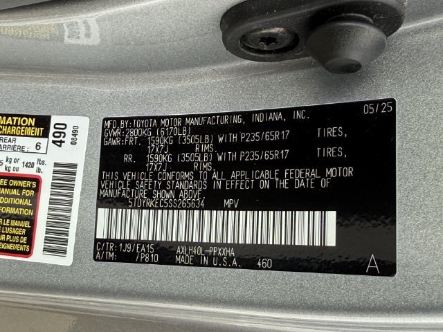 Used 2025 Toyota Sienna XLE FWD image 38