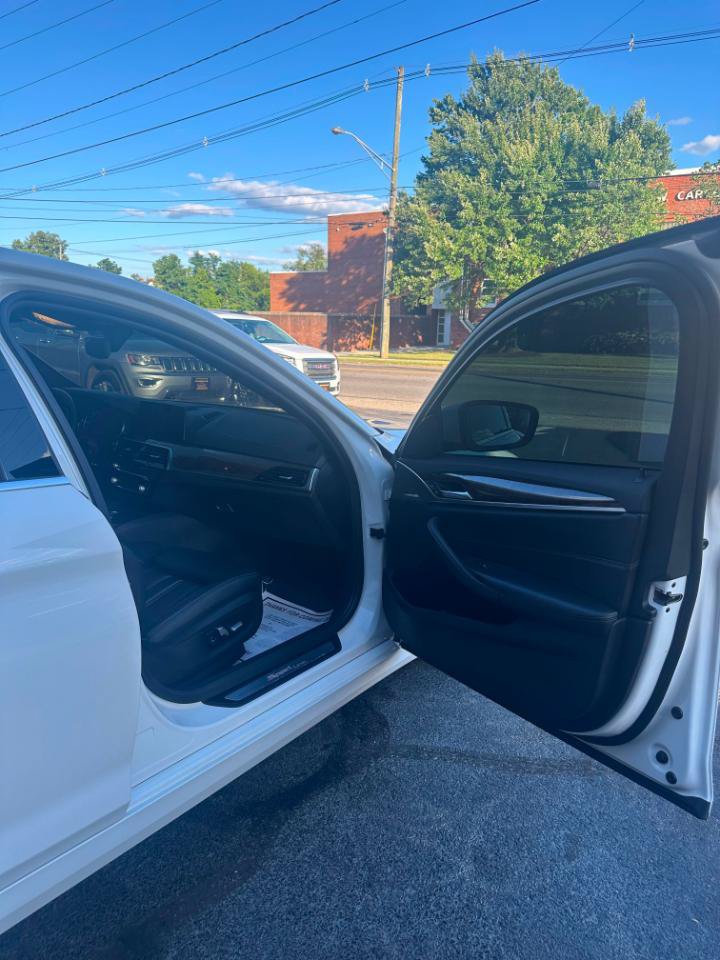 Used 2018 BMW 530i xDrive w/ Premium Package AWD/4WD image 25