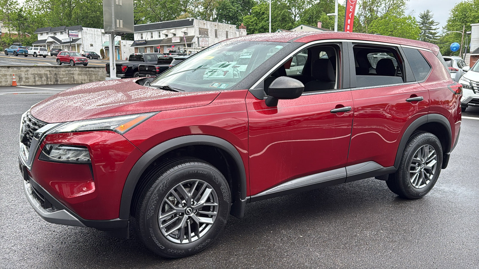 Certified 2023 Nissan Rogue S AWD/4WD image 3
