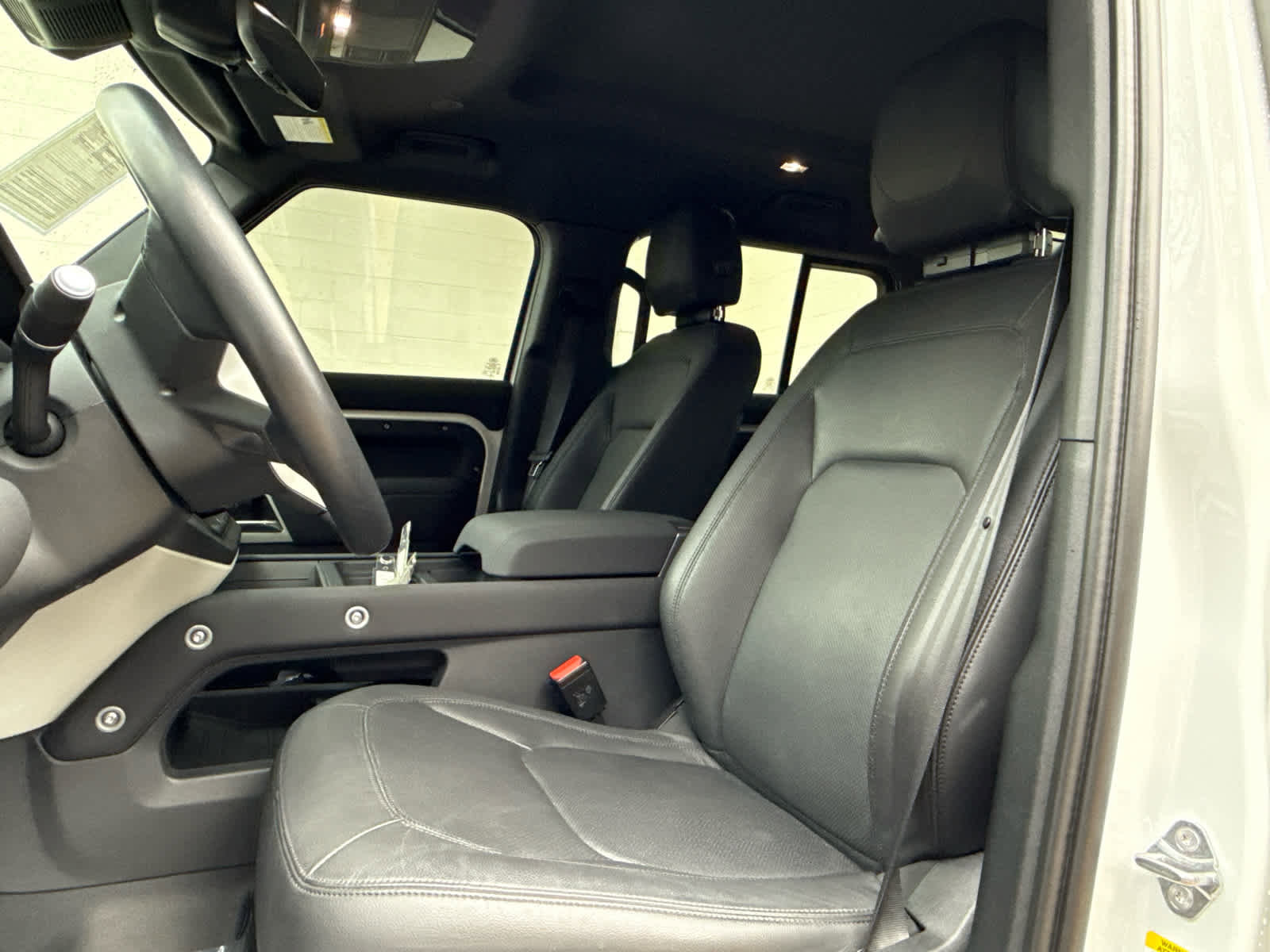 Certified 2023 Land Rover Defender 110 S AWD/4WD image 10