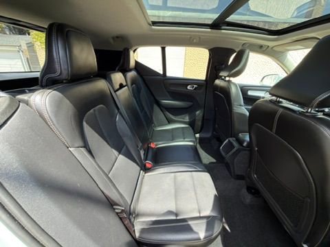 Used 2019 Volvo XC40 T5 Momentum AWD/4WD image 27