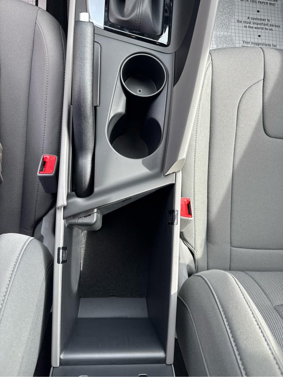 New 2026 Hyundai Elantra SE FWD image 38