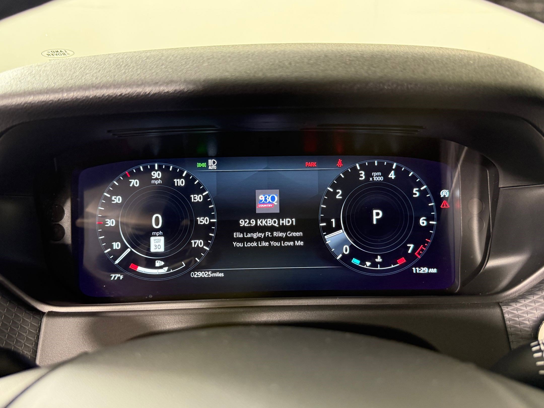Used 2023 Land Rover Range Rover Velar R-Dynamic S image 19