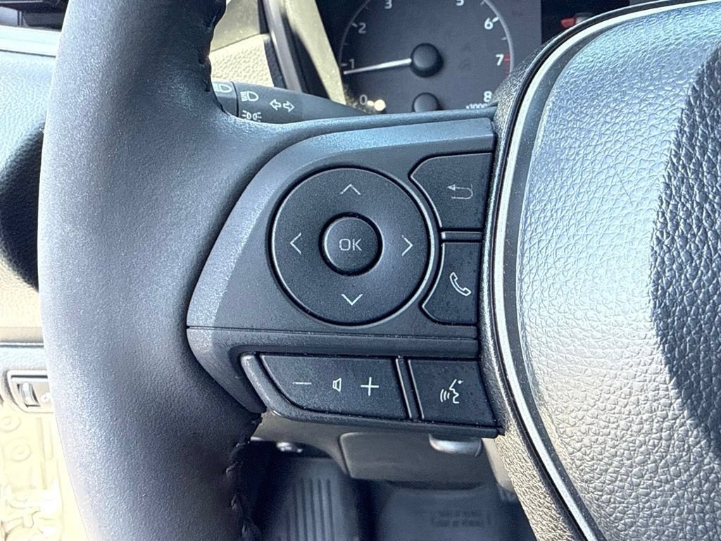 Certified 2025 Toyota Corolla SE FWD image 22