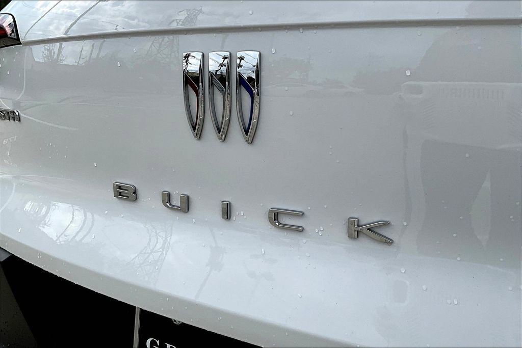 Used 2024 Buick Envista Preferred w/ Convenience II Package image 42