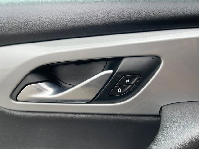 Used 2020 Chevrolet Blazer LT image 29