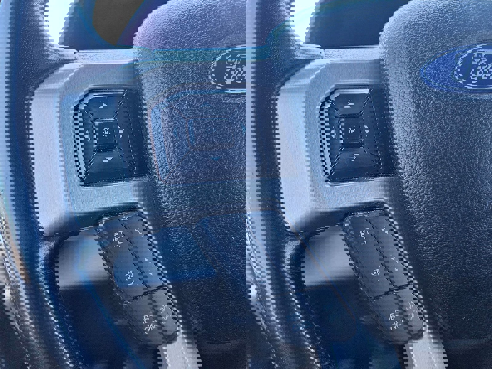 Used 2019 Ford F250 Platinum w/ Platinum Ultimate Package image 13