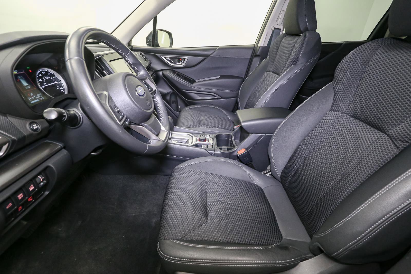 Used 2023 Subaru Forester Premium AWD/4WD image 47