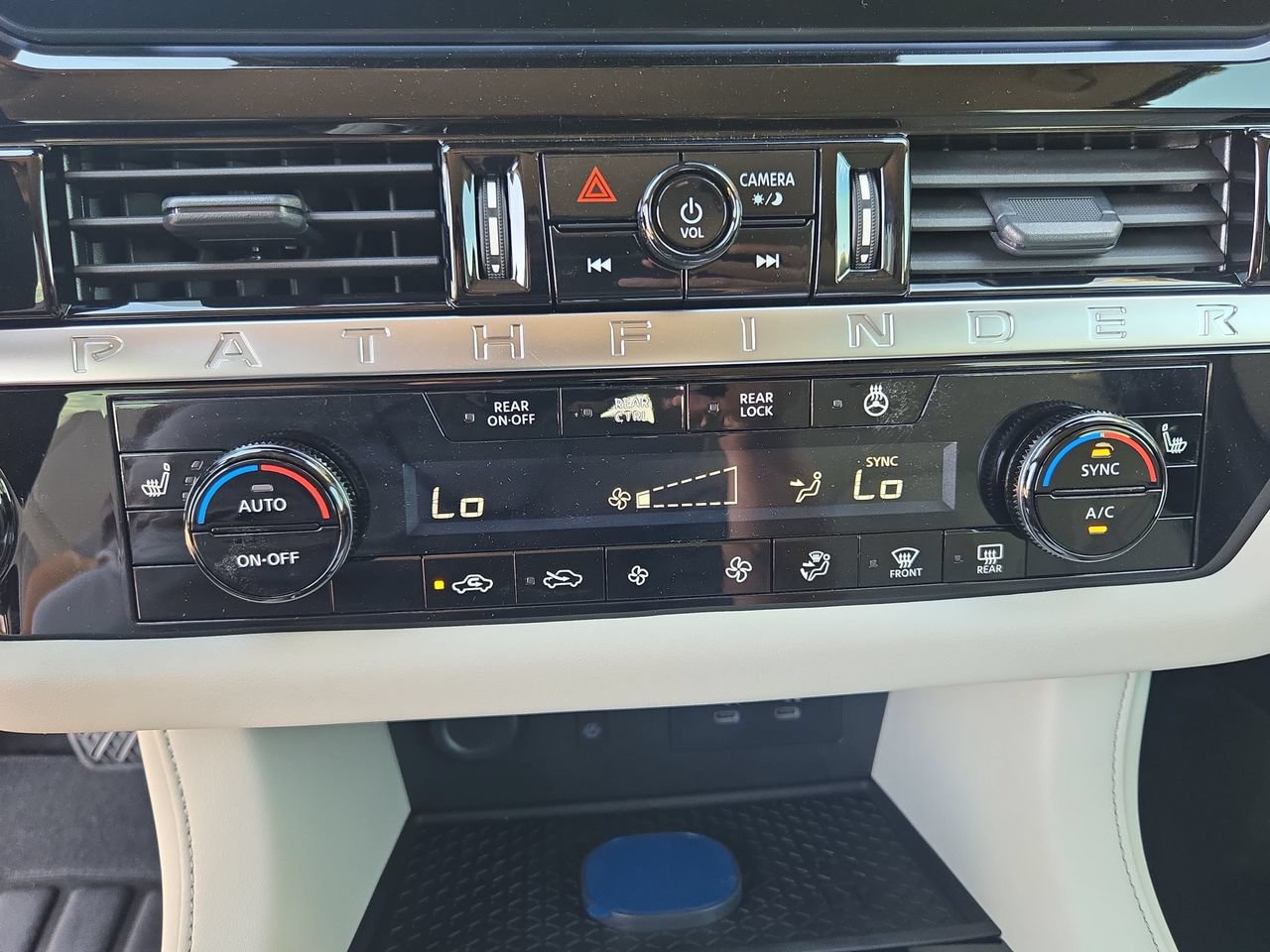 New 2026 Nissan Pathfinder SL FWD image 21