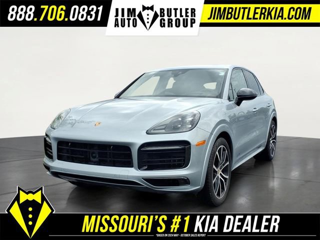 Used 2021 Porsche Cayenne GTS AWD/4WD image 1