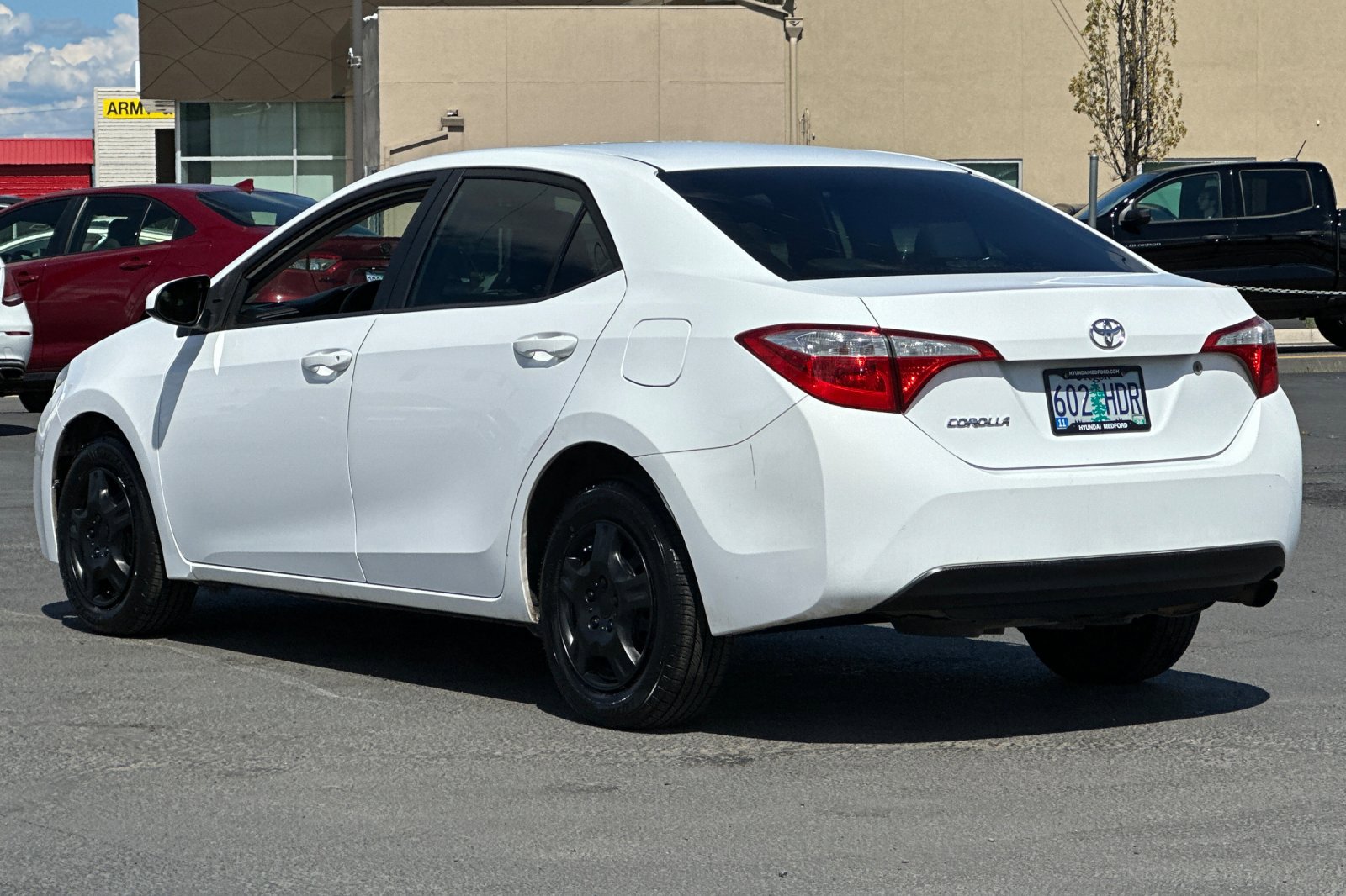 Used 2015 Toyota Corolla L image 6