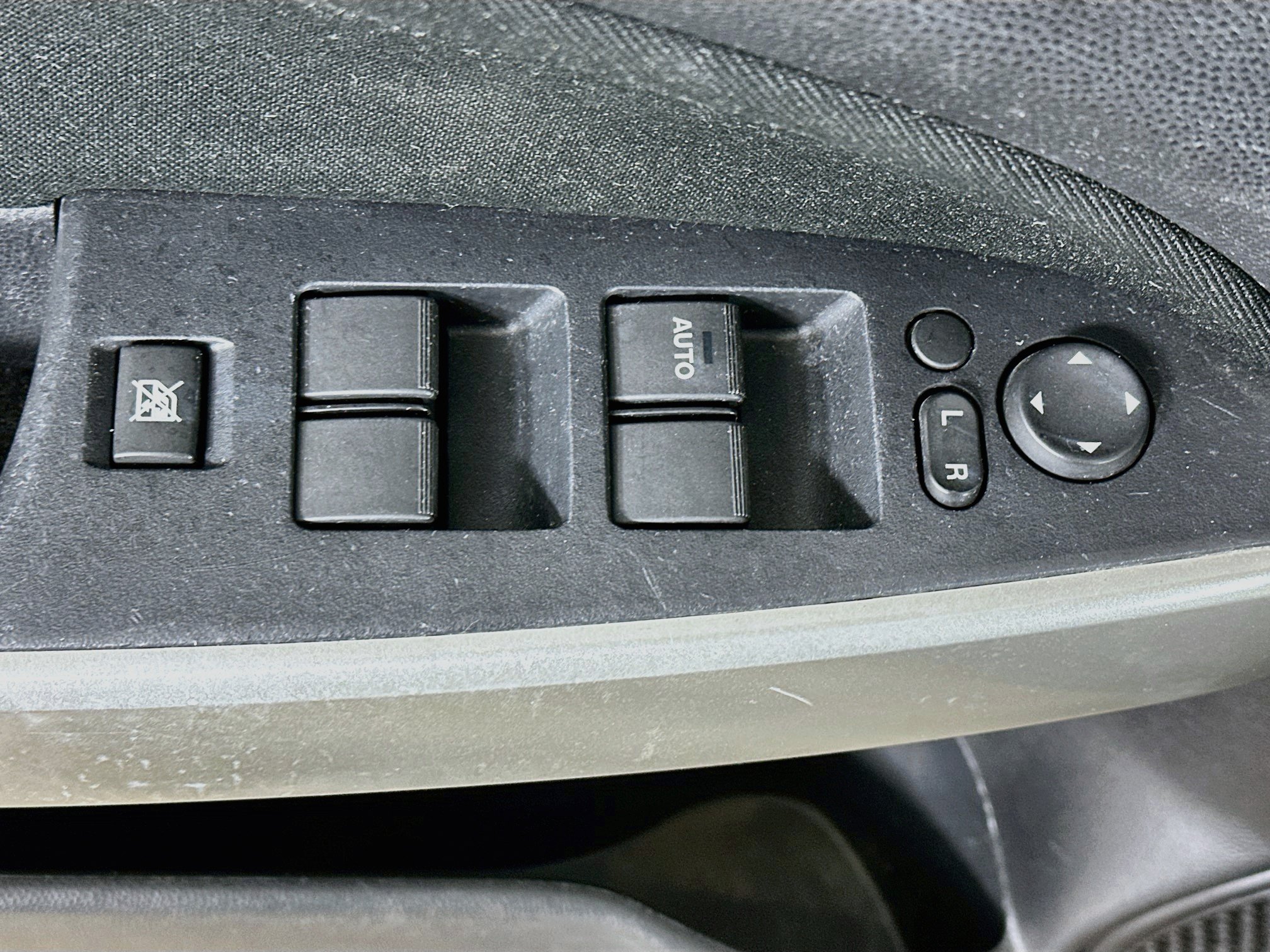 Used 2014 MAZDA MAZDA2 Touring FWD image 15