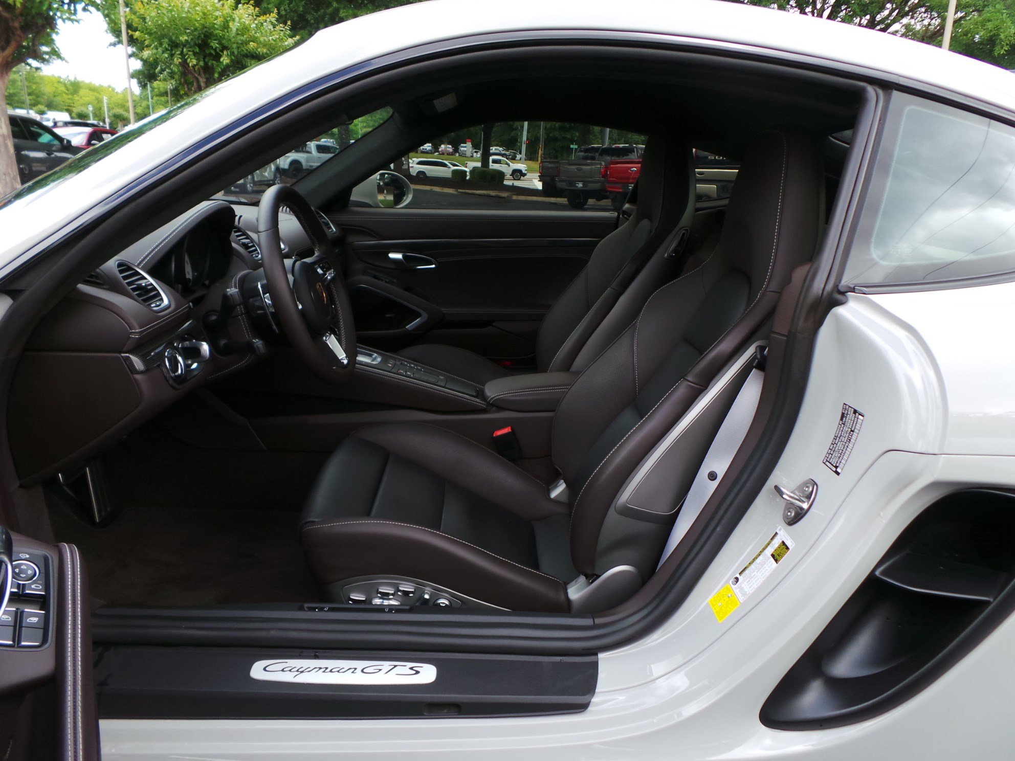 Used 2023 Porsche 718 Cayman GTS RWD image 31
