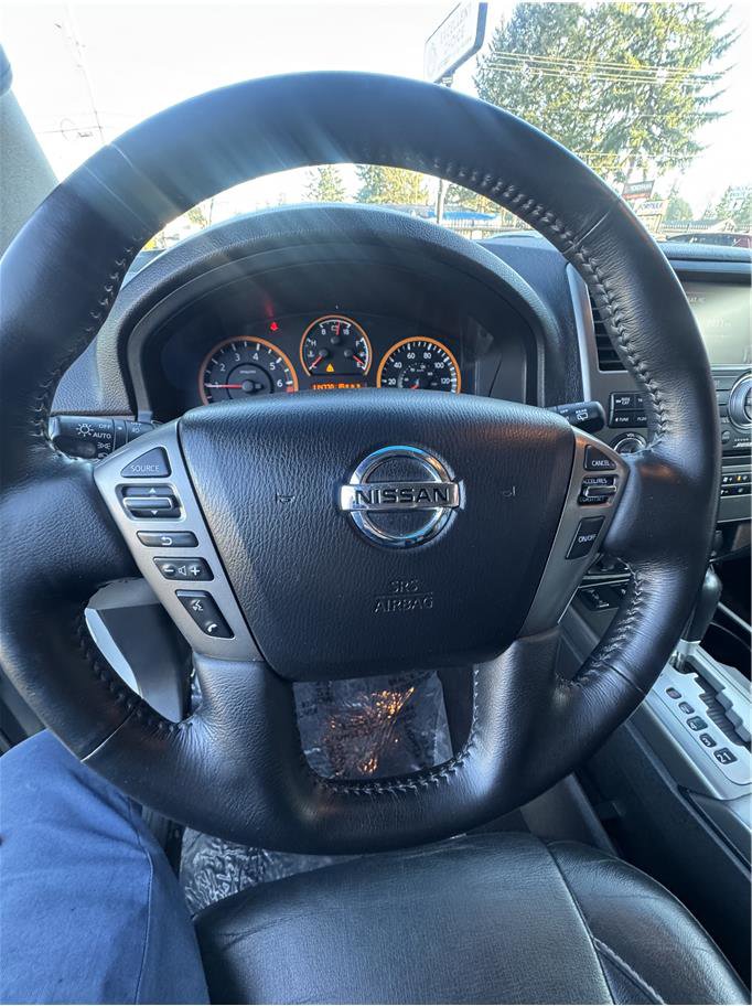 Used 2015 Nissan Armada Platinum image 15
