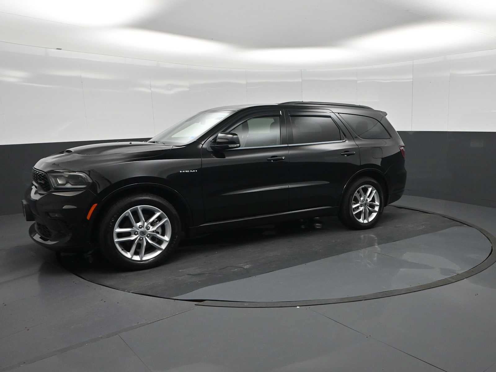 Used 2023 Dodge Durango R/T AWD/4WD image 4