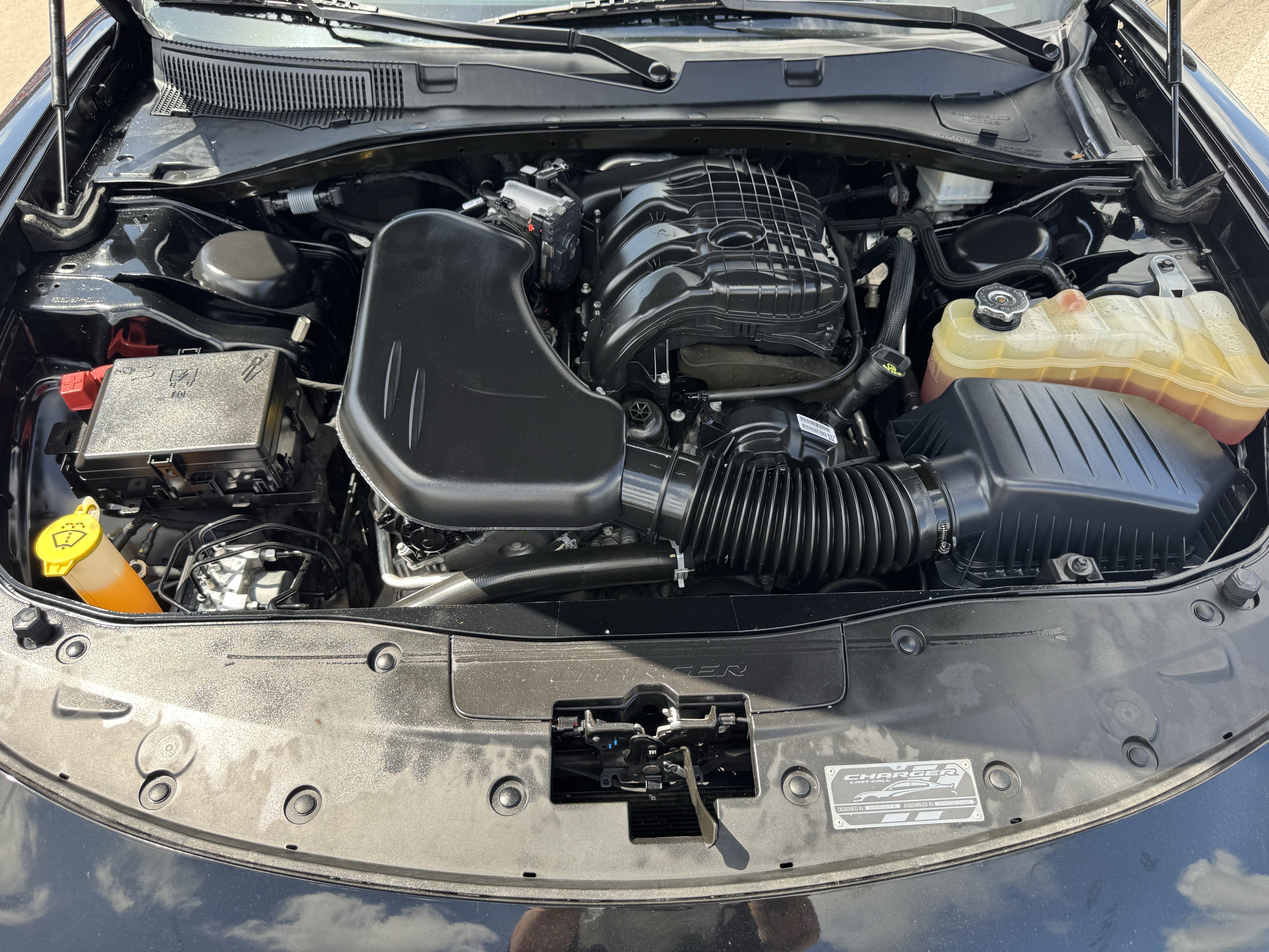 Used 2023 Dodge Charger SXT w/ Blacktop Package RWD image 31