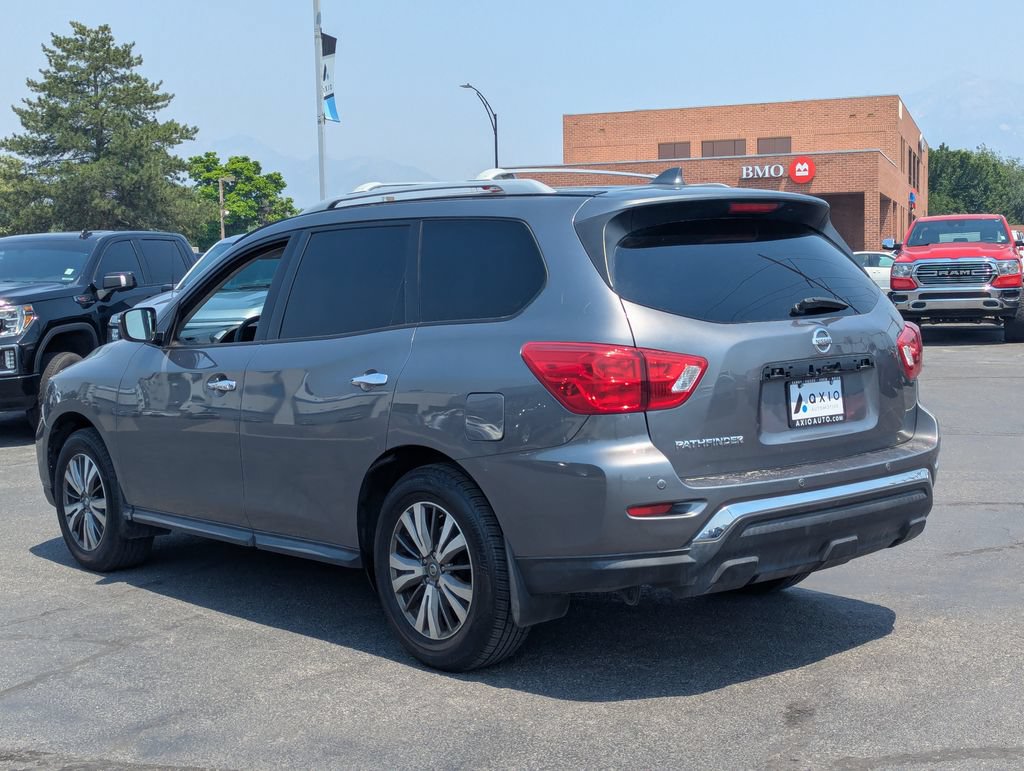 Used 2019 Nissan Pathfinder S FWD image 7