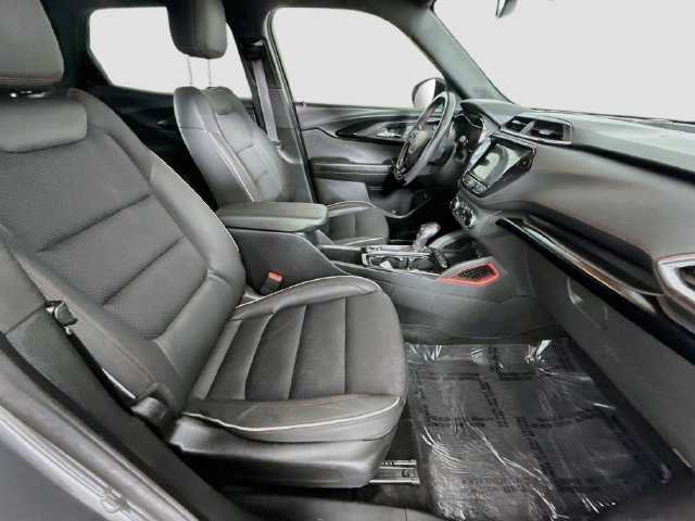 Used 2023 Chevrolet TrailBlazer RS w/ Sun and Liftgate Package FWD image 27