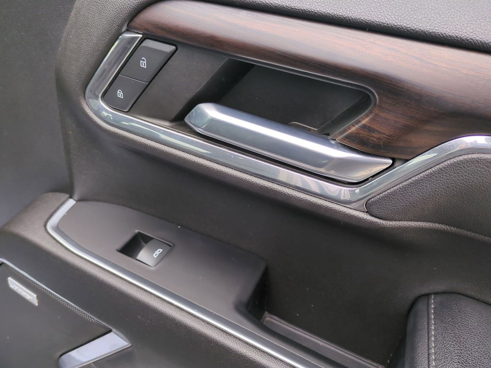 Certified 2023 GMC Sierra 1500 SLT w/ SLT Premium Package image 30