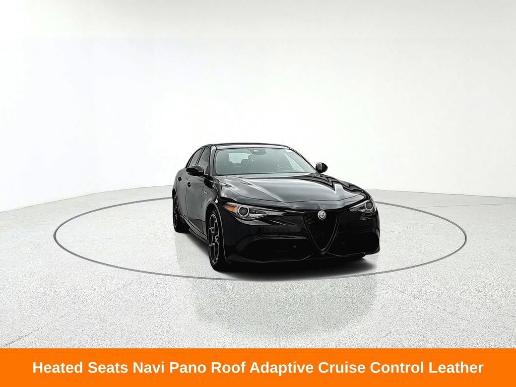 Used 2023 Alfa Romeo Giulia Veloce AWD/4WD image 1