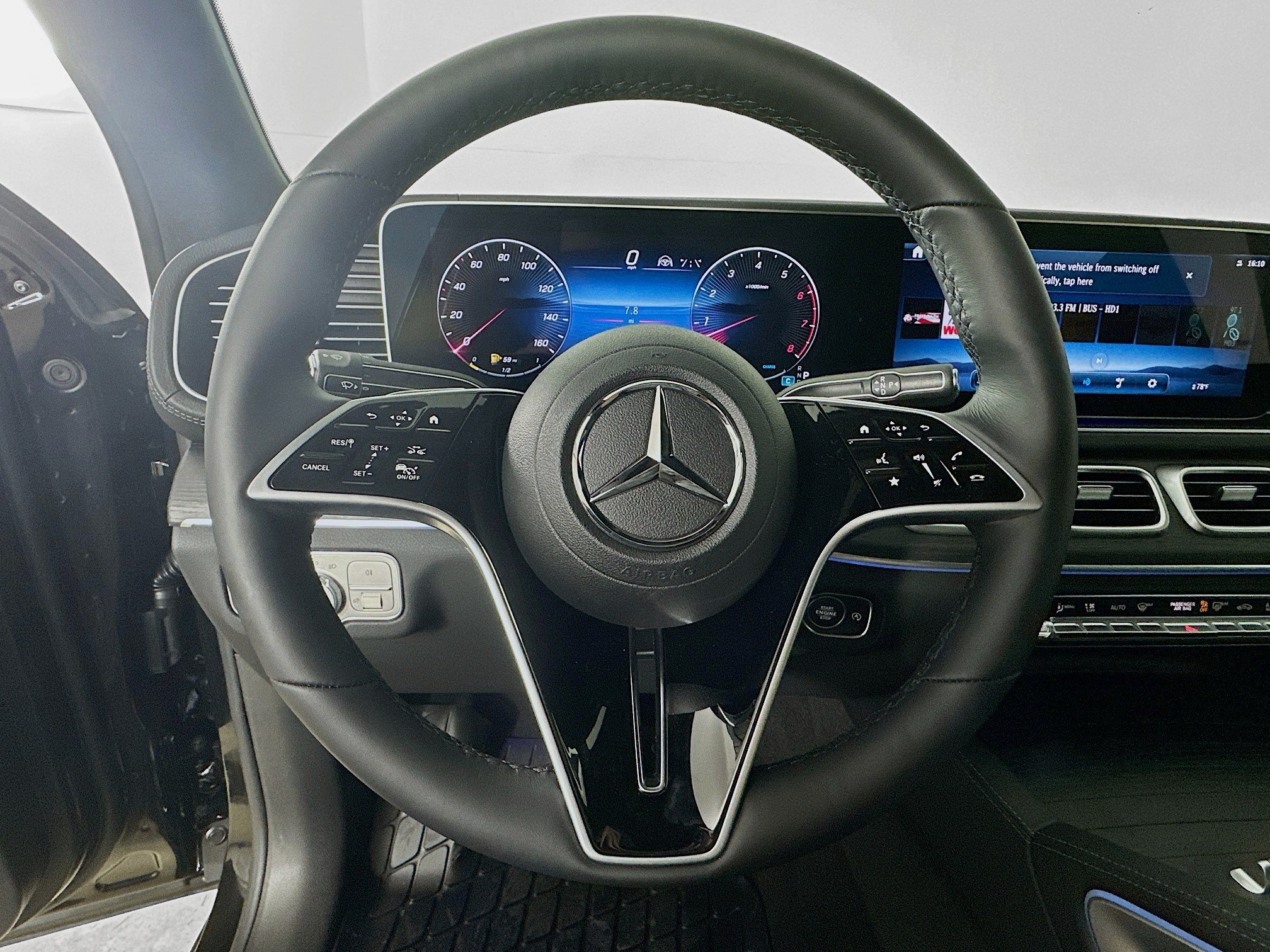Used 2026 Mercedes-Benz GLE 450 4MATIC Coupe image 11