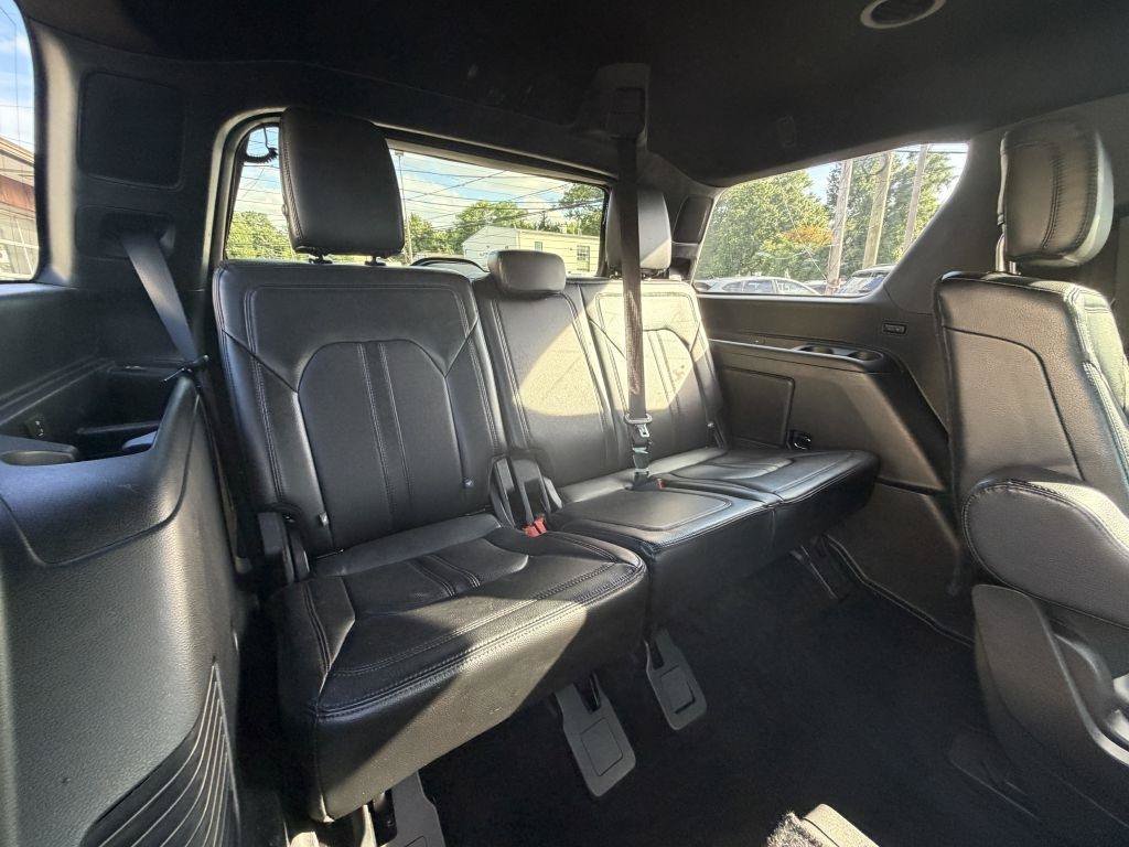 Used 2019 Ford Expedition Limited w/ Equipment Group 302A AWD/4WD image 22