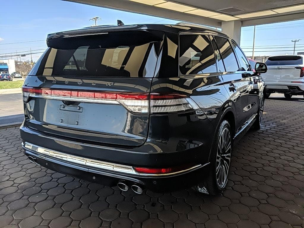 Certified 2023 Lincoln Aviator Black Label w/ Class IV Trailer Tow Package image 6