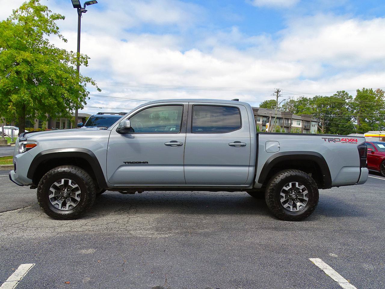 Used 2019 Toyota Tacoma TRD Off-Road AWD/4WD image 4