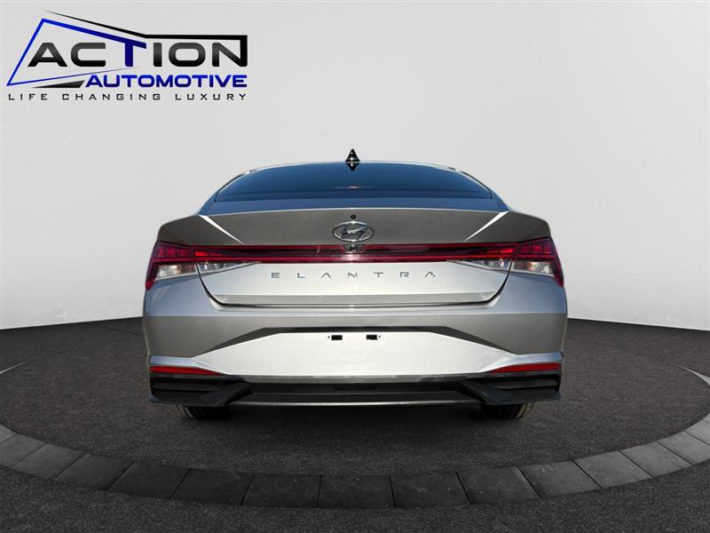 Used 2022 Hyundai Elantra SEL w/ Convenience + Premium Package image 7