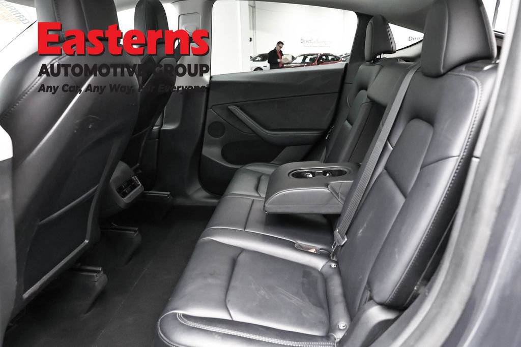 Used 2022 Tesla Model Y Long Range image 19