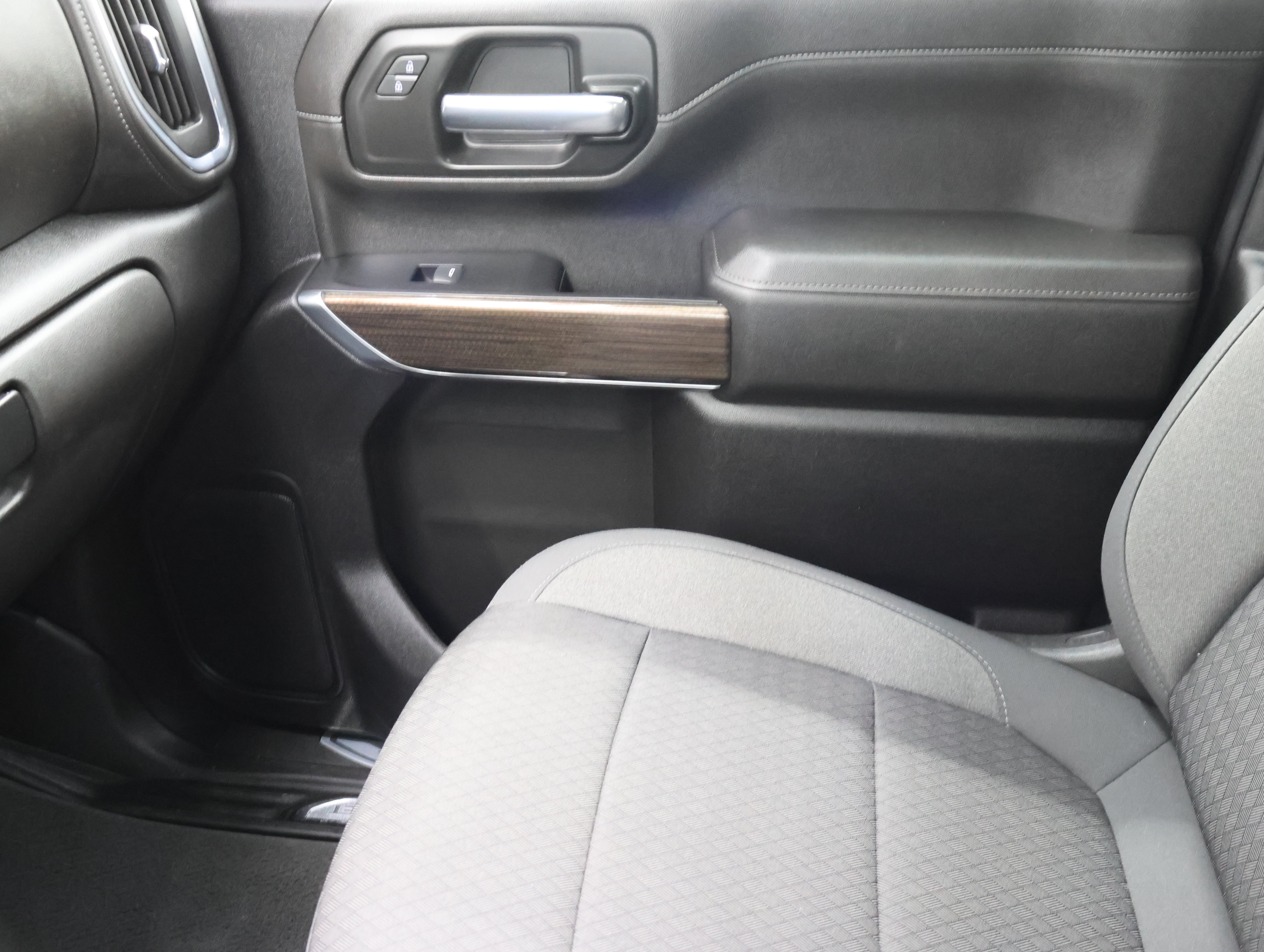 Used 2023 Chevrolet Silverado 2500 LT AWD/4WD image 13