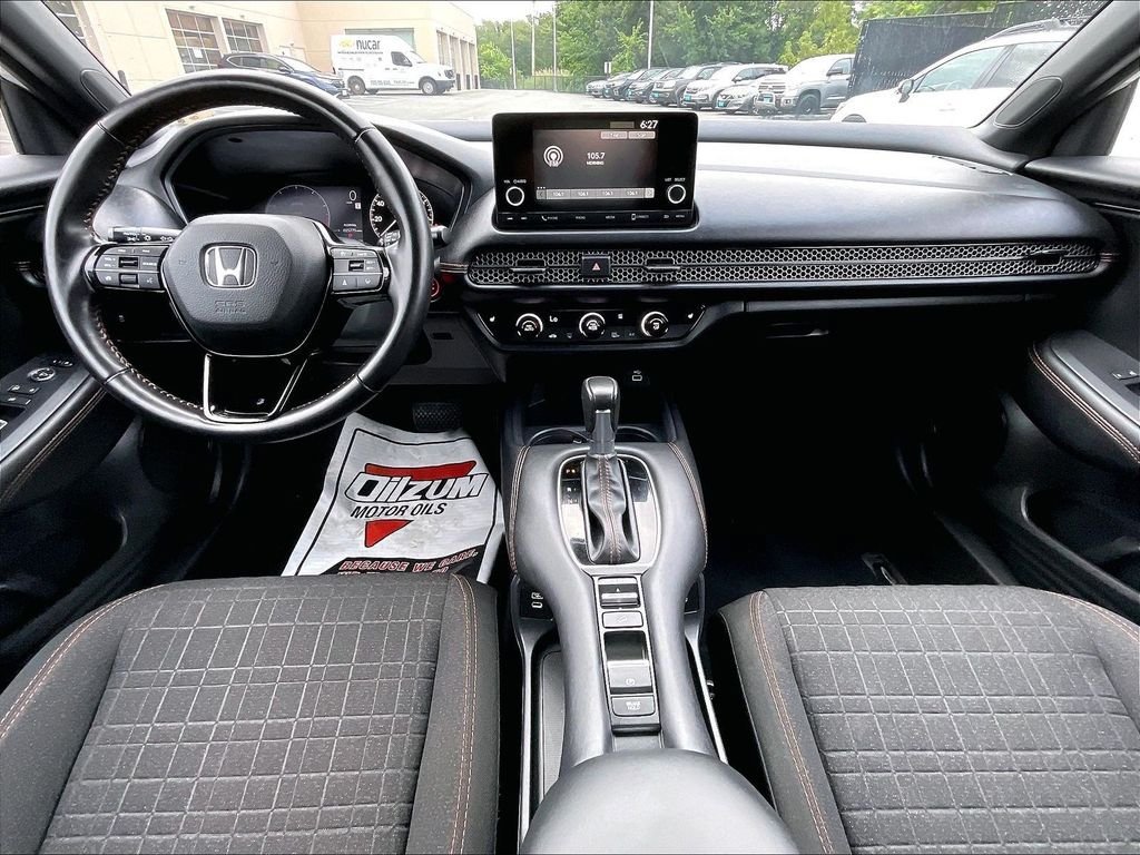 Used 2025 Honda HR-V Sport image 21