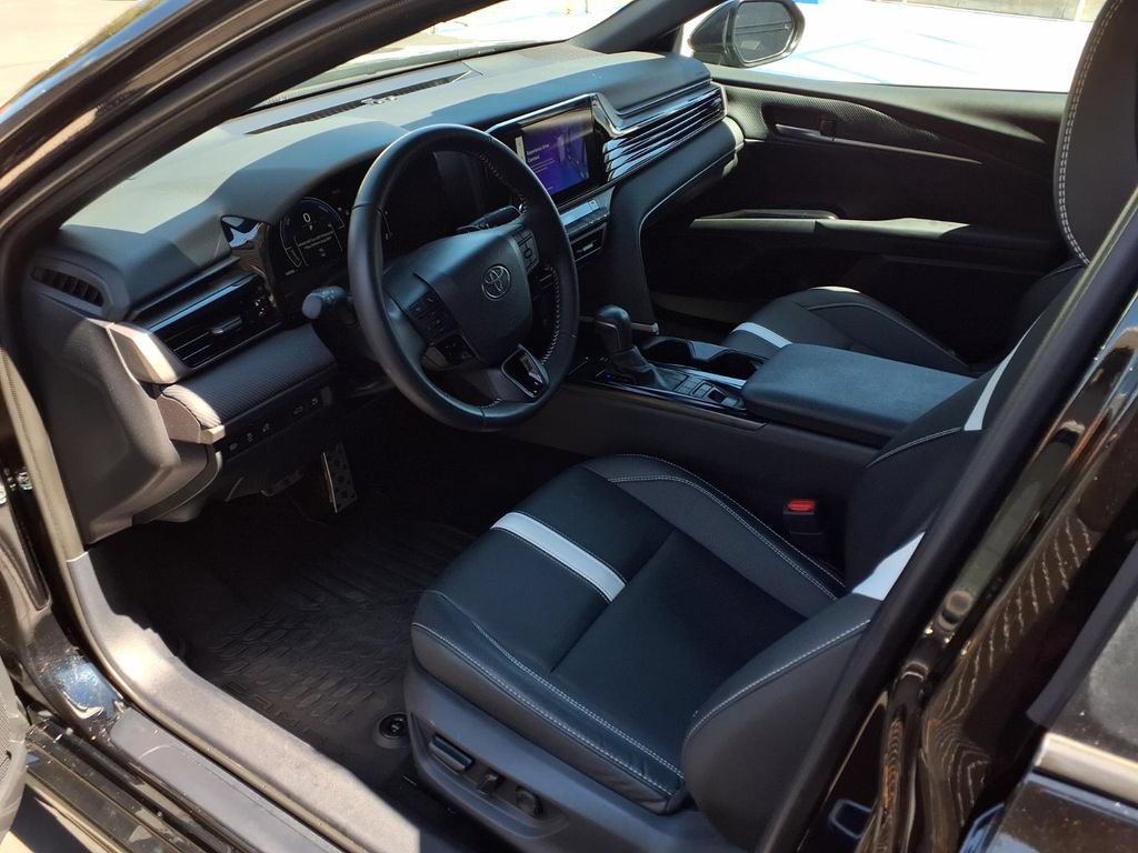 Certified 2025 Toyota Camry SE FWD image 17