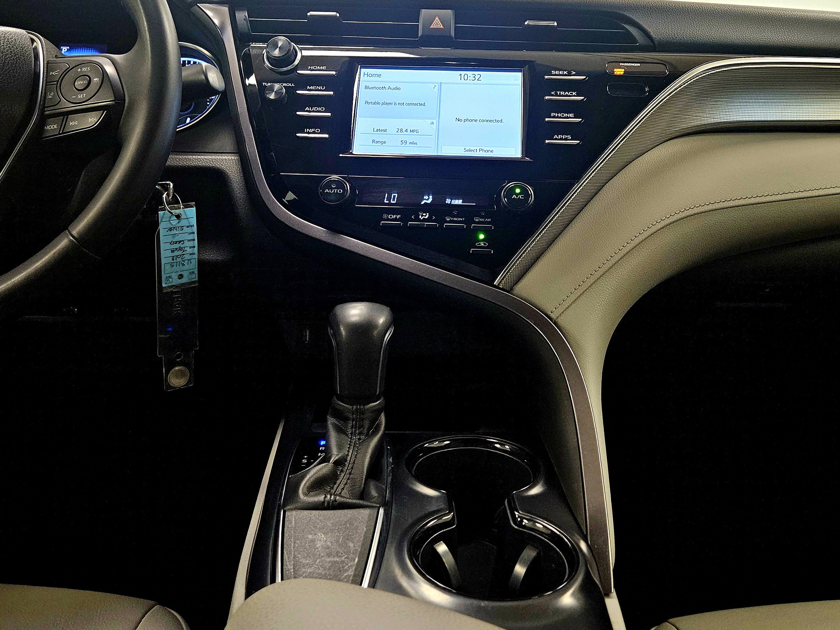 Used 2018 Toyota Camry SE image 14