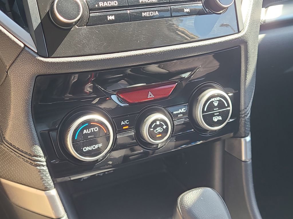 Used 2020 Subaru Forester Premium image 32