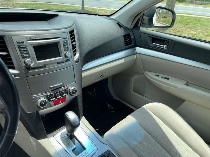 Used 2014 Subaru Outback 2.5i Premium AWD/4WD image 62
