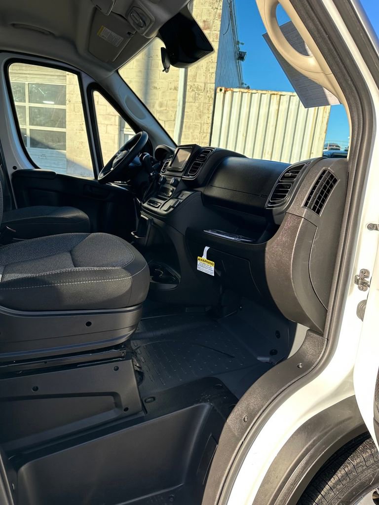 Used 2023 RAM ProMaster 2500 image 28