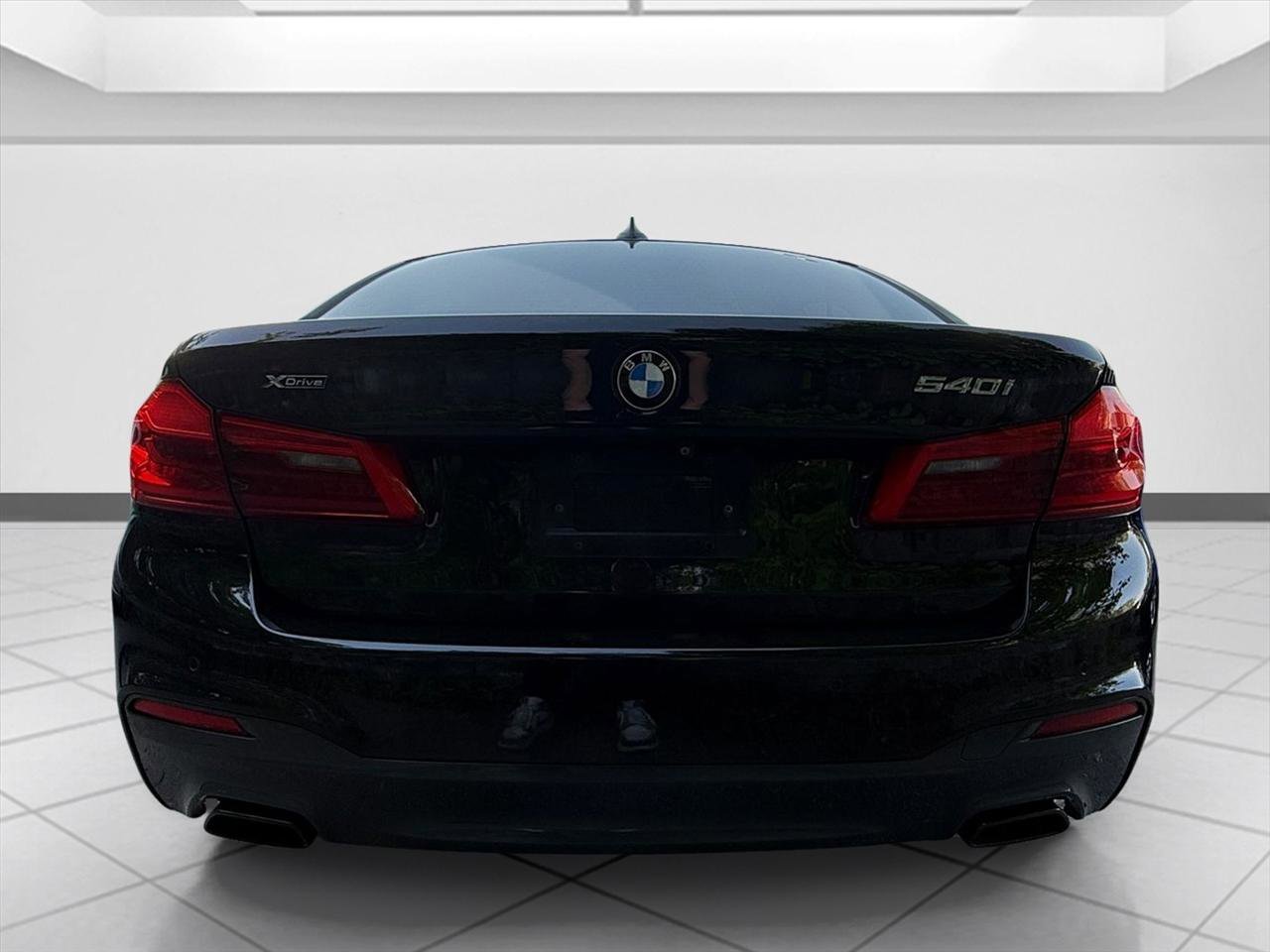 Used 2019 BMW 540i xDrive AWD/4WD image 8