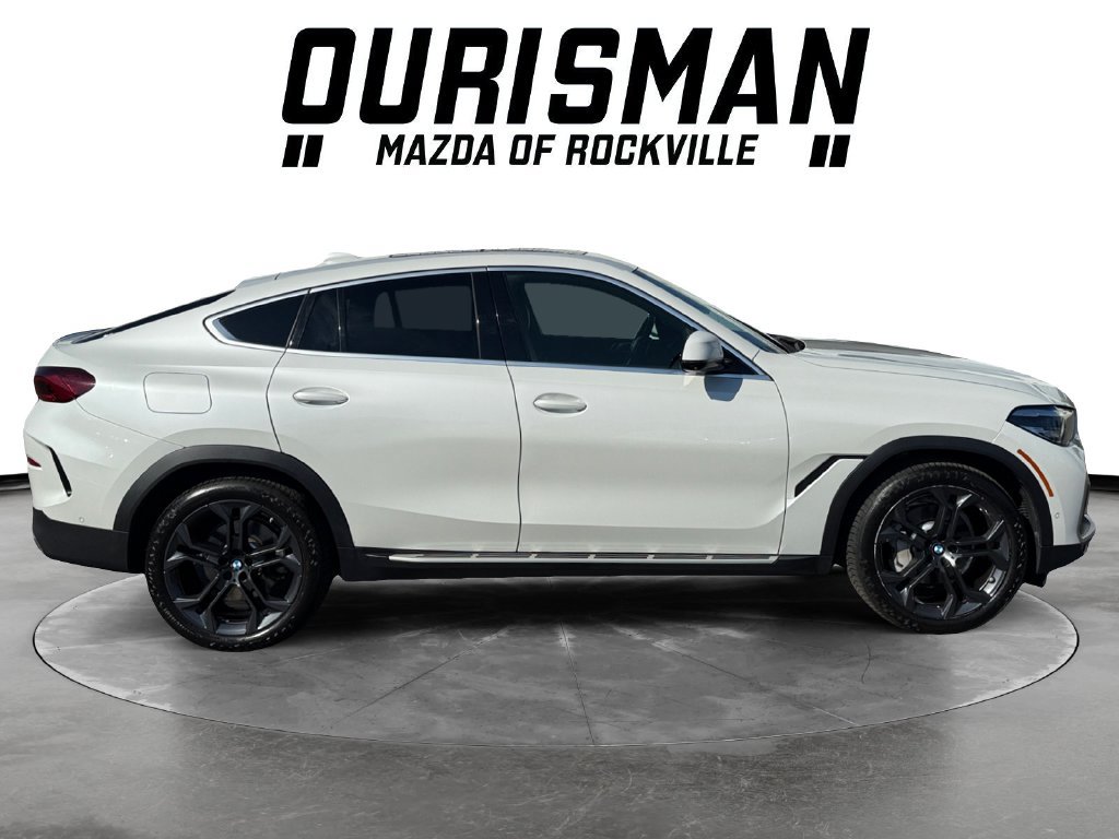 Used 2022 BMW X6 xDrive40i w/ Premium Package AWD/4WD image 7