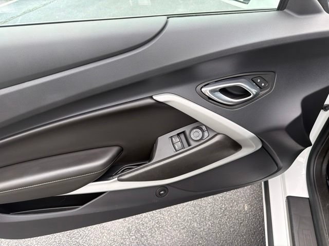 Used 2023 Chevrolet Camaro LT RWD image 15