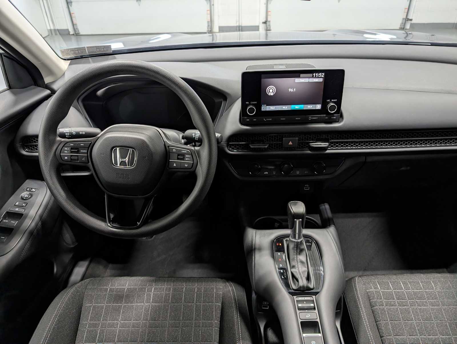 Certified 2023 Honda HR-V LX image 17