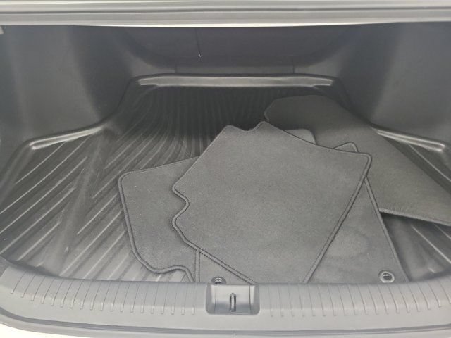 Certified 2025 Honda Accord SE image 10