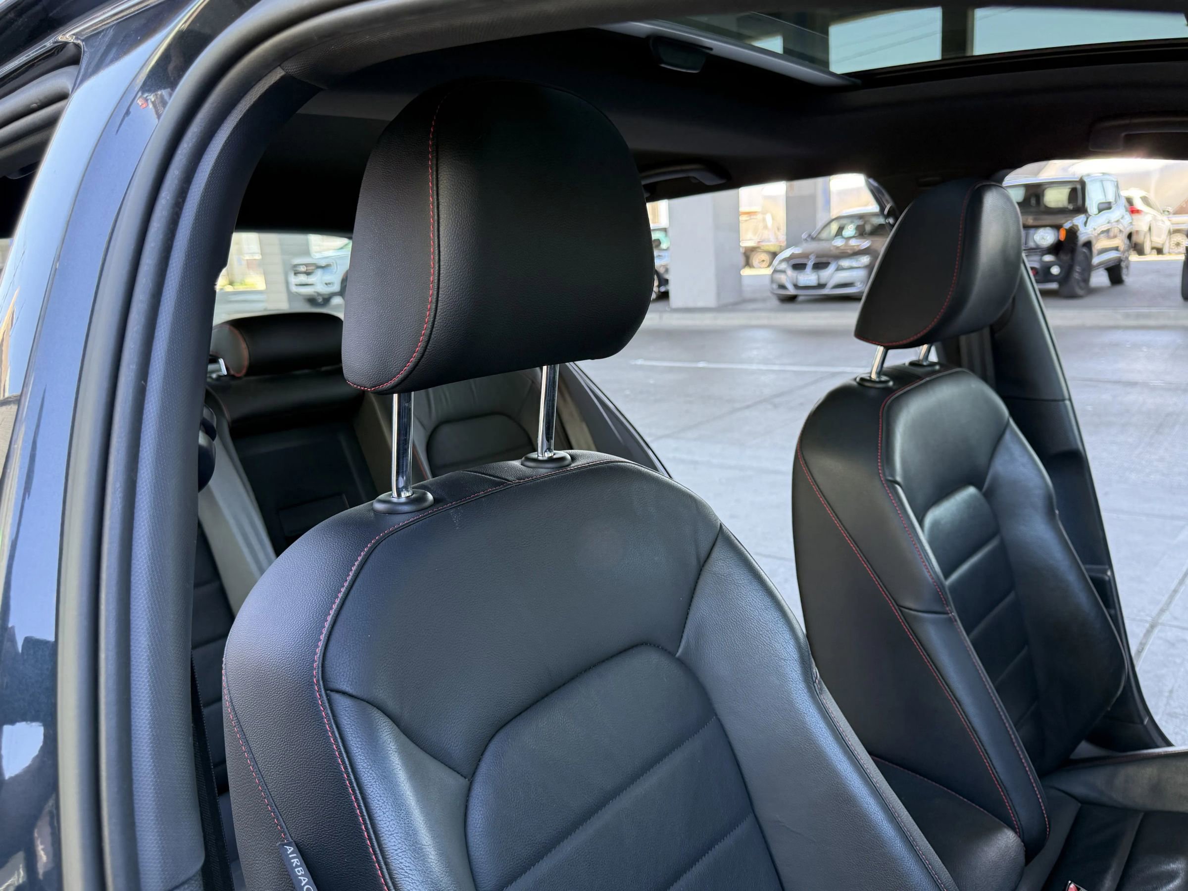 Used 2017 Volkswagen GTI SE image 26