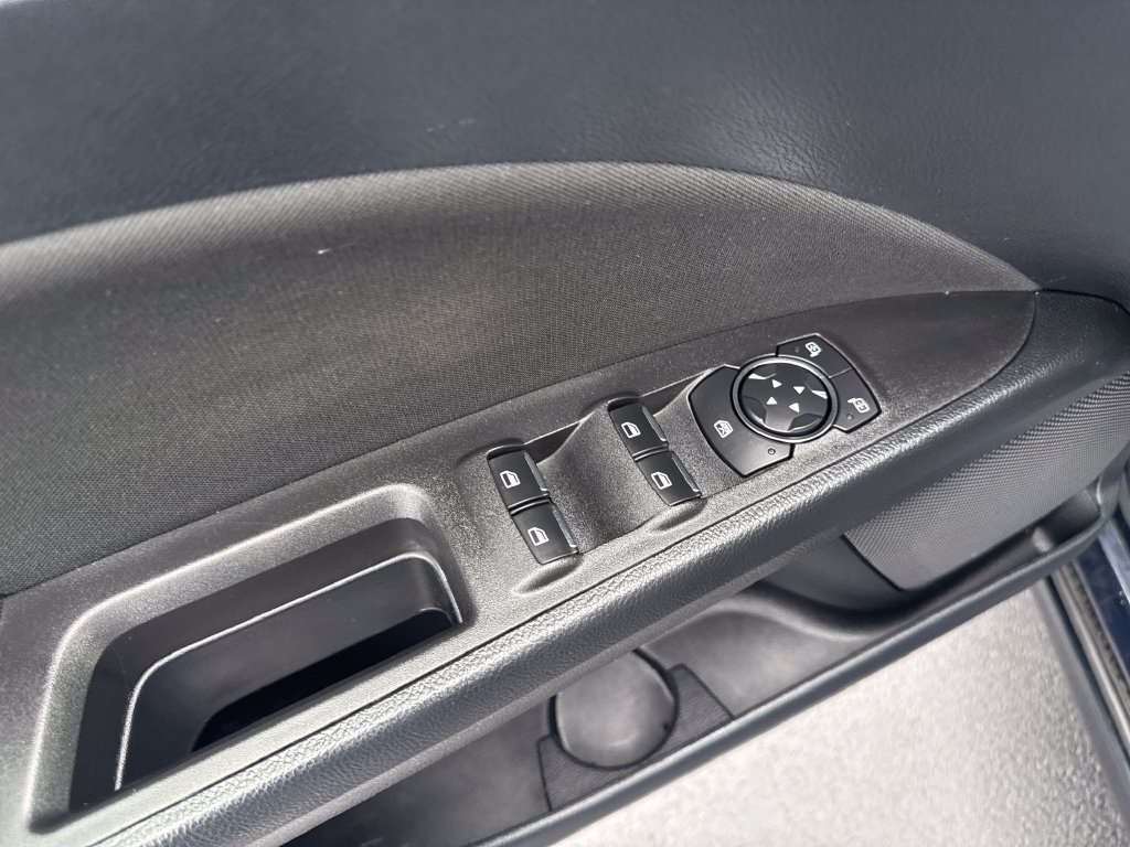 Used 2020 Ford Fusion SE FWD image 10