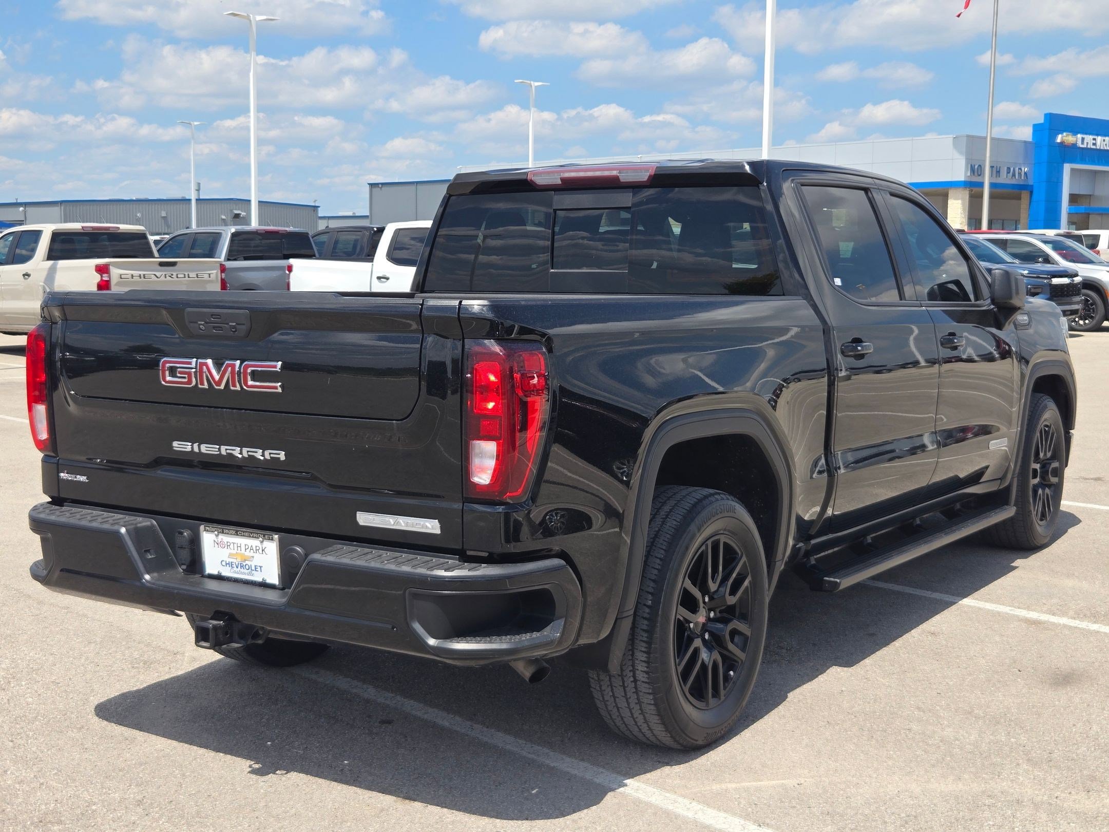 Certified 2021 GMC Sierra 1500 Elevation w/ Preferred Package RWD image 3