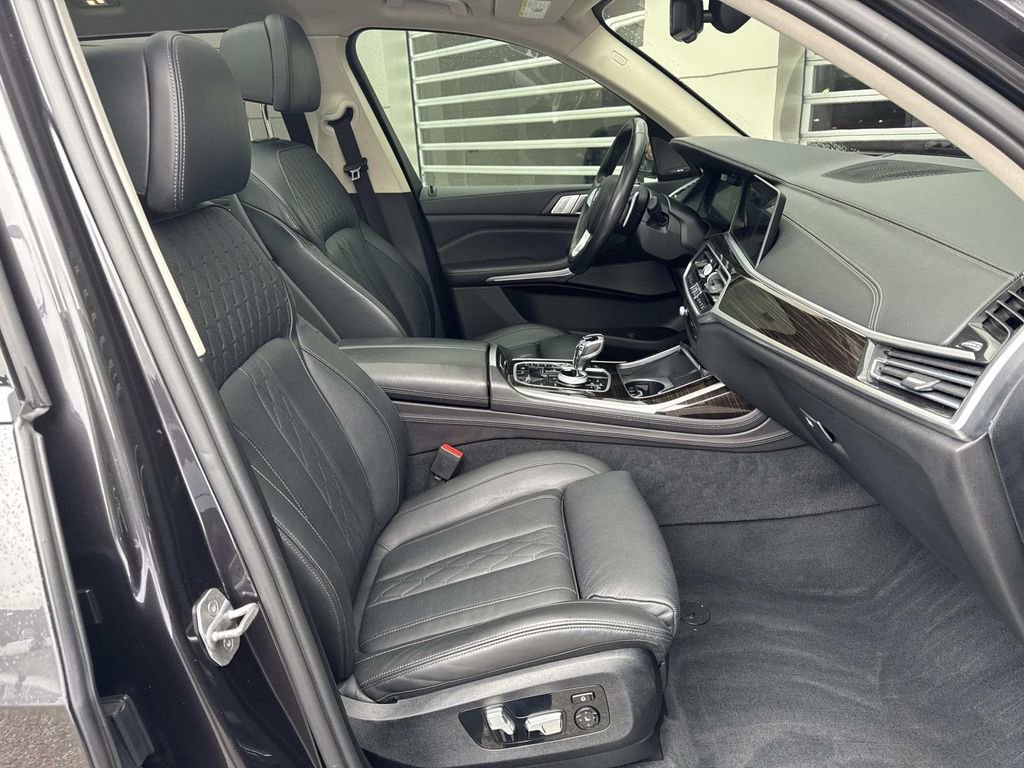 Used 2020 BMW X7 xDrive40i w/ Premium Package AWD/4WD image 7
